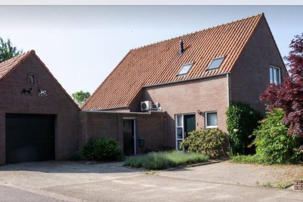 Laaker Villa Nearby Outlet Roermond Ohe en Laak Exterior photo
